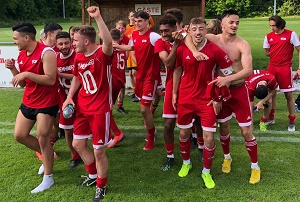 Burghausen Jubel 03 300