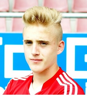 Timo Lutz Portrait 300