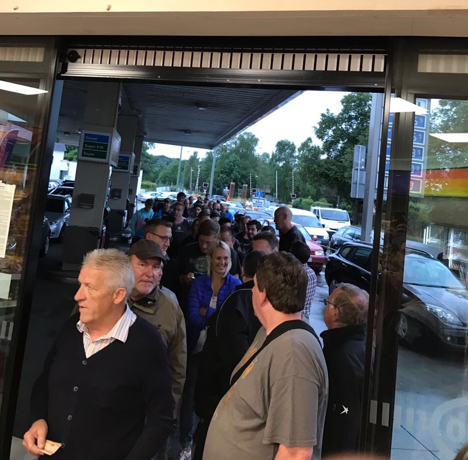 1860 VVK Ansturm geschnitten