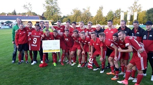 Schwabmuenchen Pokal Scheckuebergabe 300