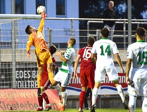 Fuerth H02 Gruber Strafraum 300