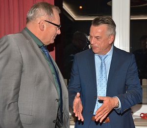 JHV 01 Schilder Buchmann 300