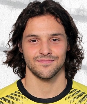 Mustafa Oezhitay 300