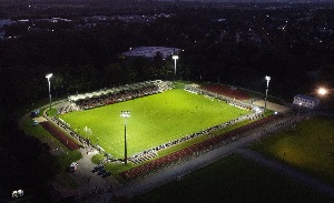 Arena by Night geschnitten 01 300