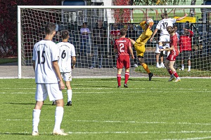 Geretsried H01 Strafraum Gruber 300