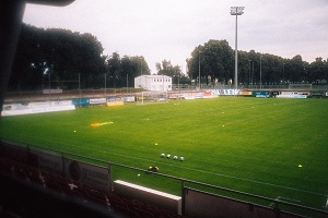 Illertissen H02 leere Arena MECKES 300