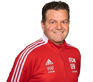 Reinhardt Portrait 300