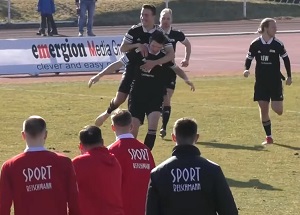 Rosenheim A01 Stroh Engel Ausschnitt BFV.TV 300