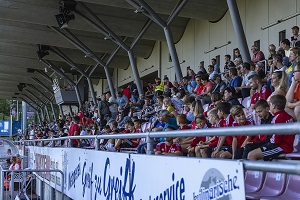 1860 II H02 Zuschauer 300