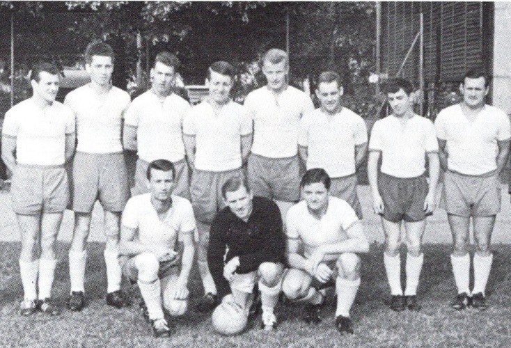 Landesliga Aufstiegsmannschaft 1963 mit Dieter Heiss geschnitten