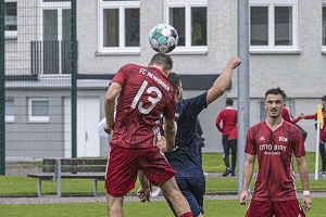 Oberweikertshofen H04 Strafraum 300