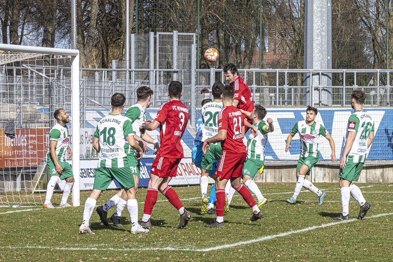 Schalding H04 Stroh Engel 300