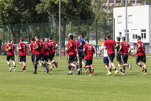 Trainingsauftakt 02 300