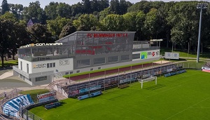 e con ArenaPark schraeg AUSSCHNITT 300