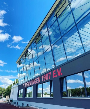 e con ArenaPark Schriftzug 300