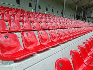 arena tribuene leere sitze 800 400