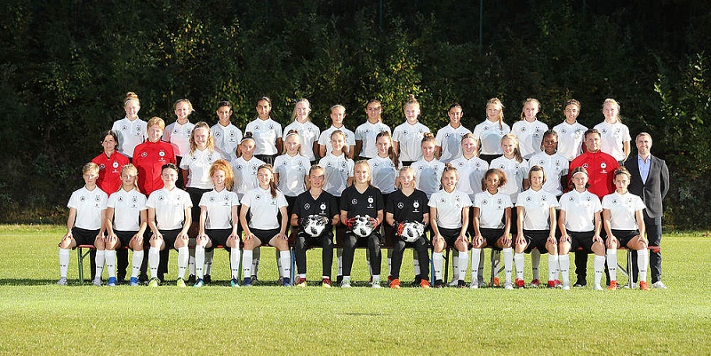 U15 Junioren mit Sonja Lux 800 400